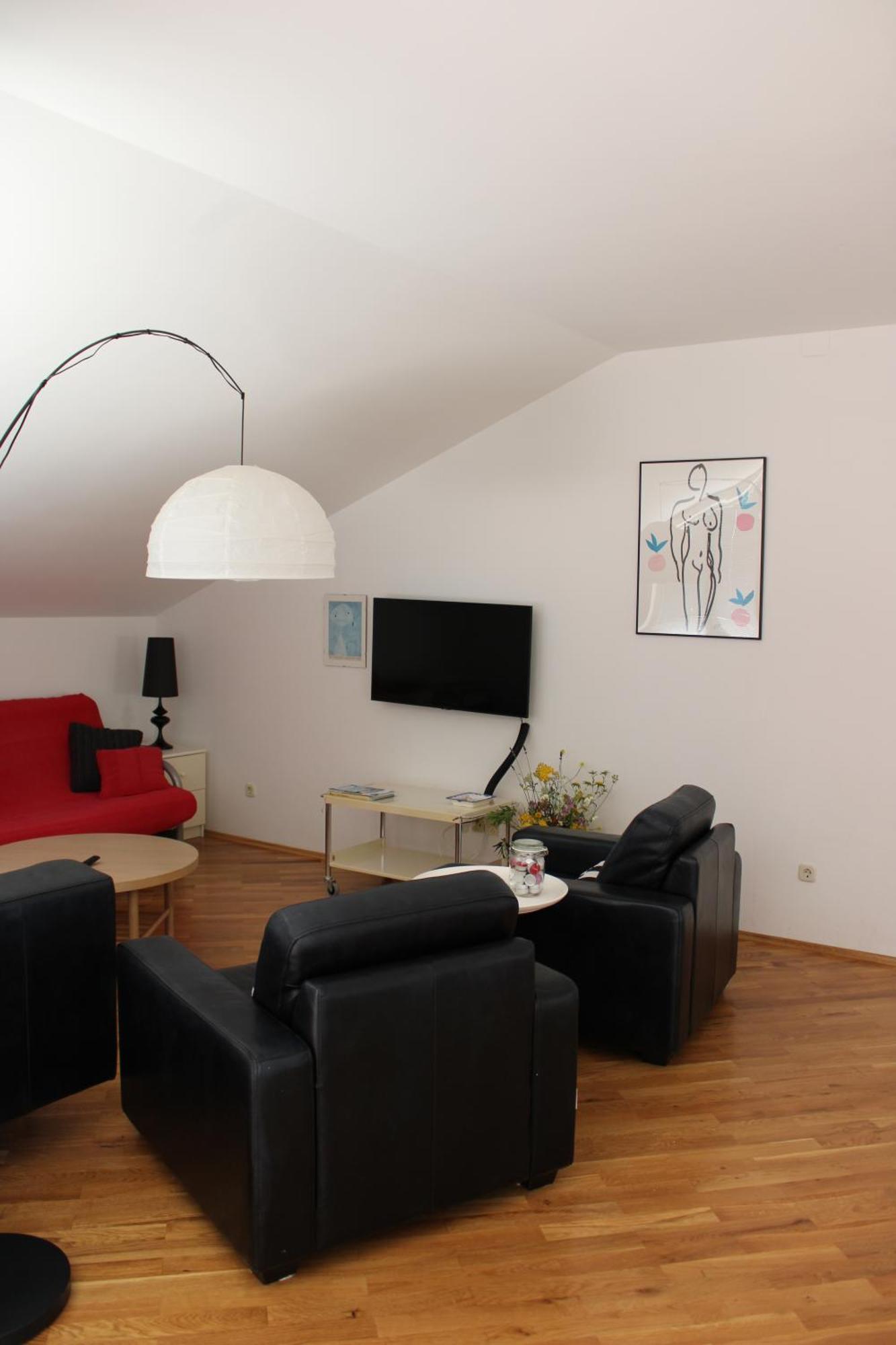 Maria Rab Apartment *