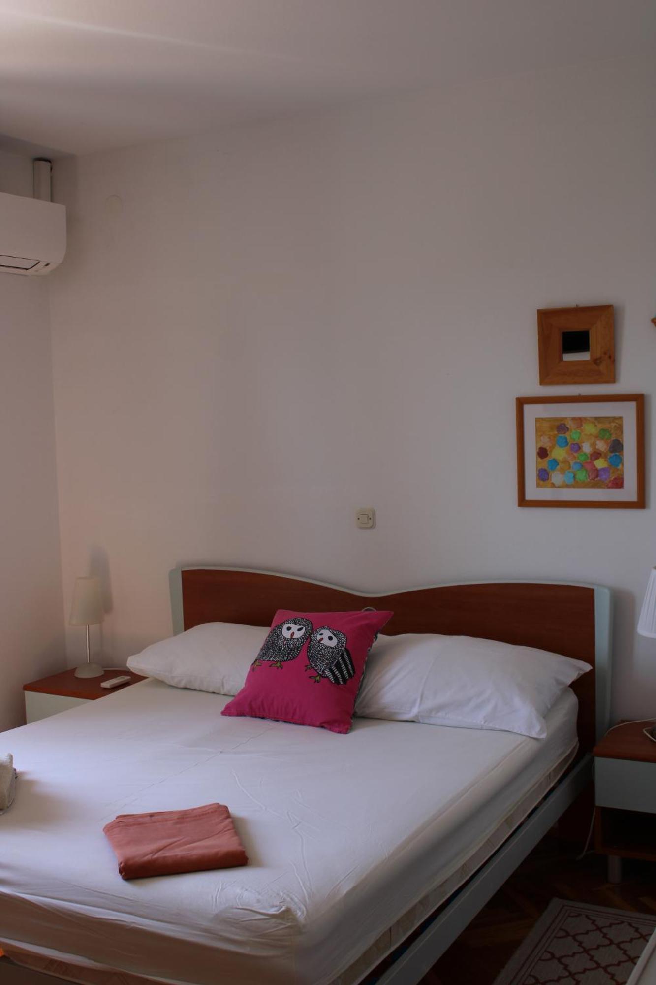 Maria Rab Apartment