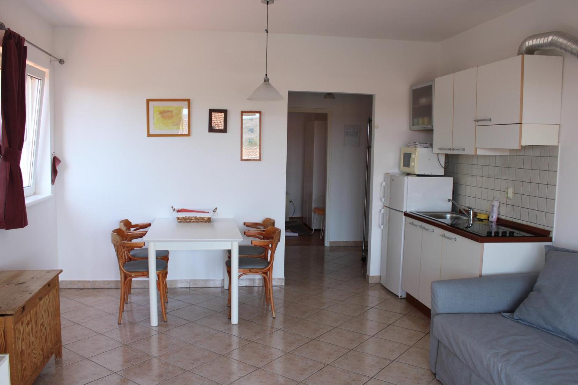 Maria Rab Apartment